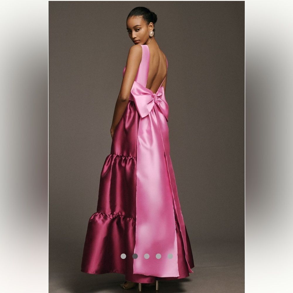 By Anthropologie Hutch Harlo Deep-V Back-Bow Tiered Gown Size 12 — image 3 of 8